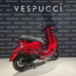 Vespa Sprint – candy red