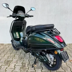 Vespa Sprint Cobra Green Glossy Facelift 2026