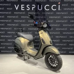 Vespa Sprint – Gold champagne