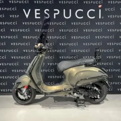 Vespa Sprint – Gold champagne