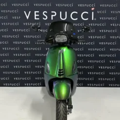 Vespa Sprint – Green to Purple