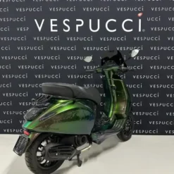 Vespa Sprint – Green to Purple