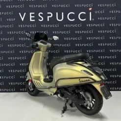 Vespa Sprint – 18K Gold