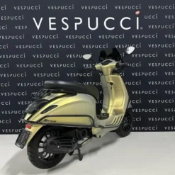 Vespa Sprint – 18K Gold