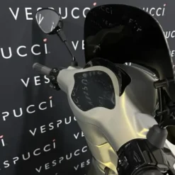 Vespa Sprint – 18K Gold