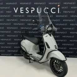 Vespa Sprint – Krijt Grijs