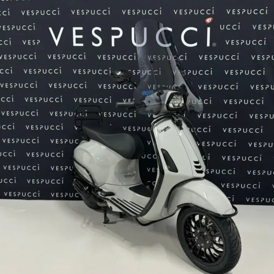 Vespa Sprint – Krijt Grijs