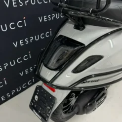Vespa Sprint – Krijt Grijs