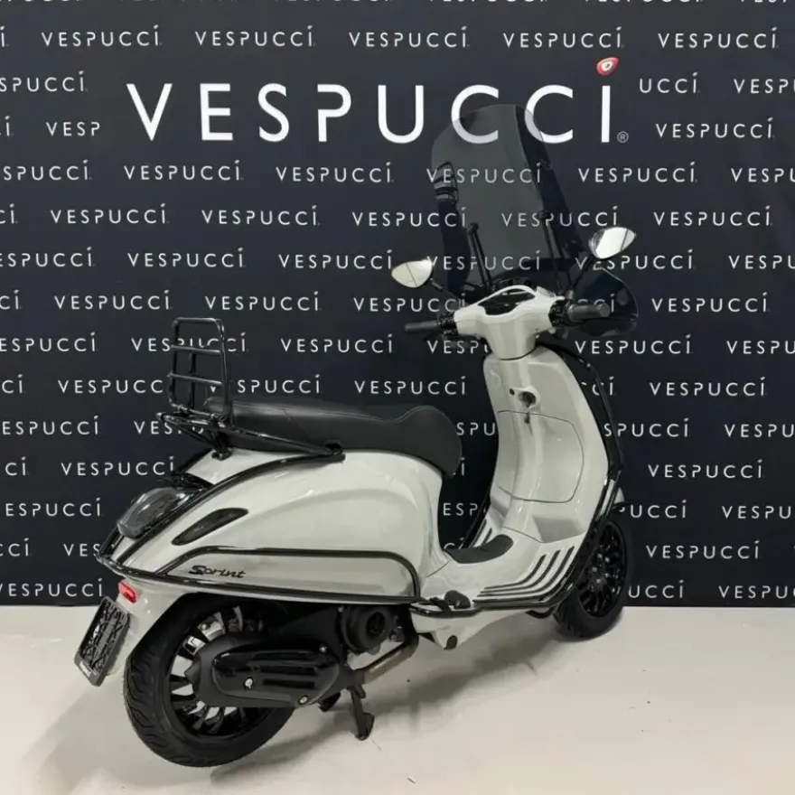 Vespa Sprint – Krijt Grijs