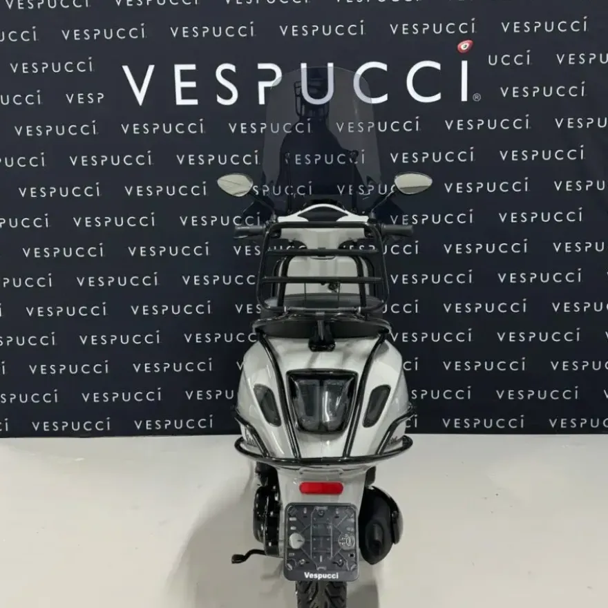 Vespa Sprint – Krijt Grijs