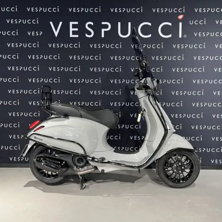 Vespa Sprint – krijt grijs