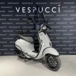 Vespa Sprint – krijt grijs