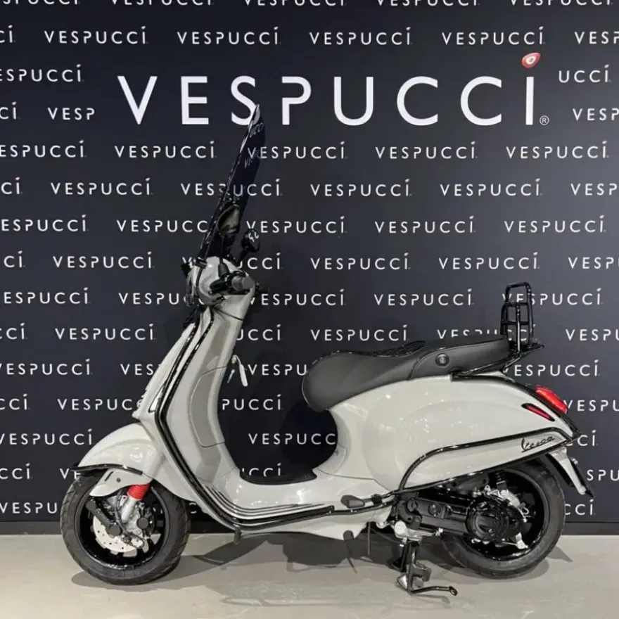 Vespa Sprint – krijt grijs