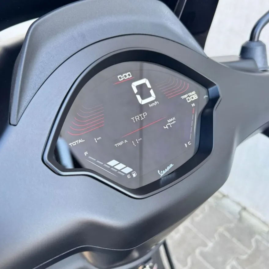 Vespa Sprint Matt Black Facelift 2026 Pakket 3