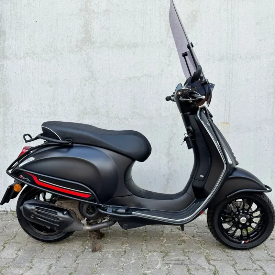Vespa Sprint Mat Zwart FGZ-95-K