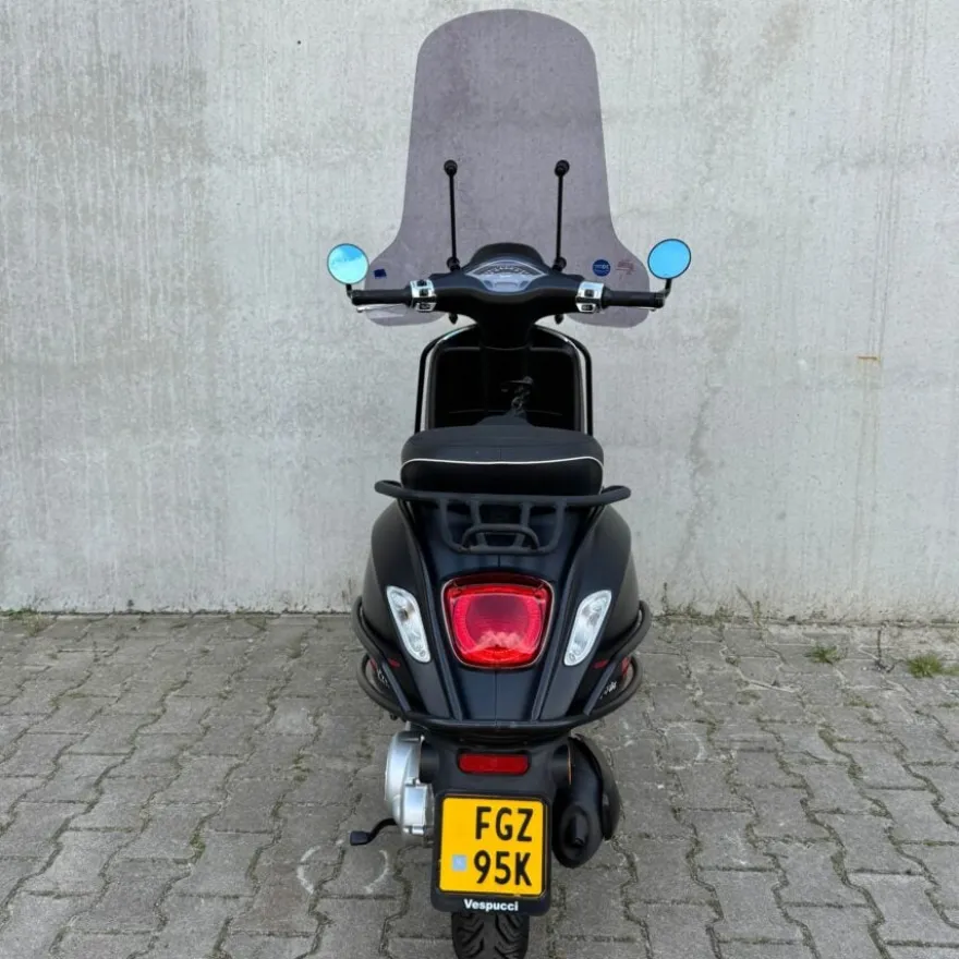Vespa Sprint Mat Zwart FGZ-95-K