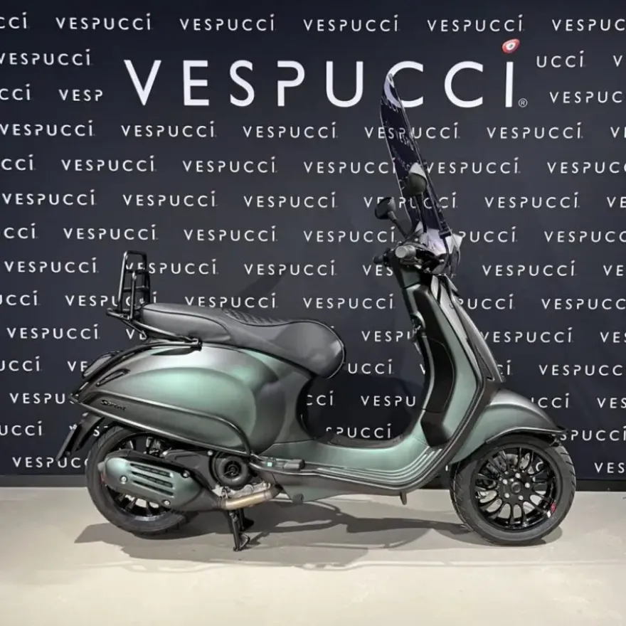 Vespa Sprint – Opaco cycle green