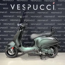 Vespa Sprint – Opaco cycle green