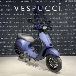 Vespa Sprint – Opaco purple rain