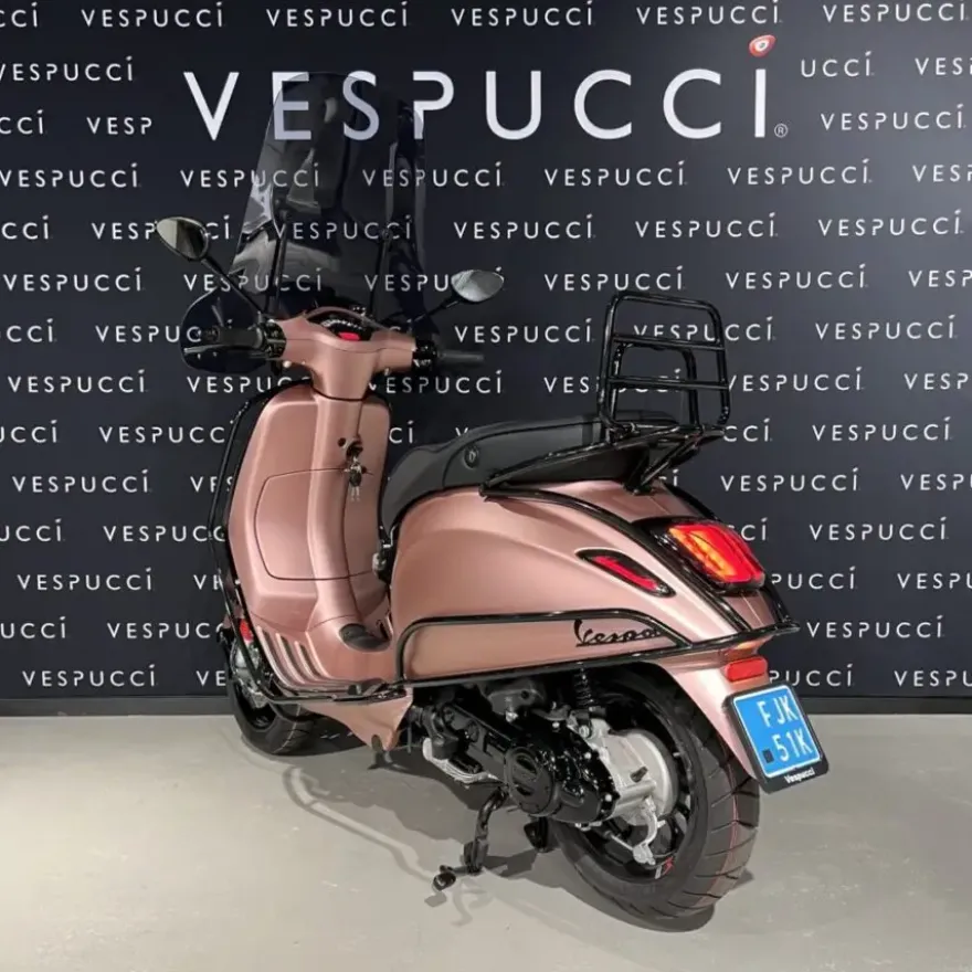 Vespa Sprint – Opaco Rose Gold