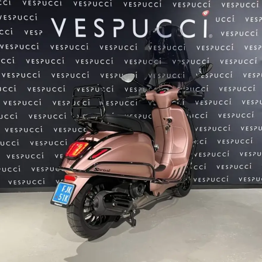 Vespa Sprint – Opaco Rose Gold
