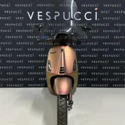 Vespa Sprint – Red to Gold