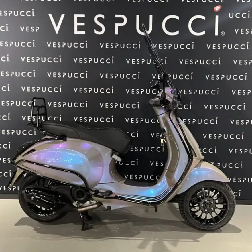 Vespa Sprint – Rose Beige Gloss