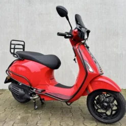 Vespa Sprint Rosso Coraggioso Facelift 2026 Pakket 2